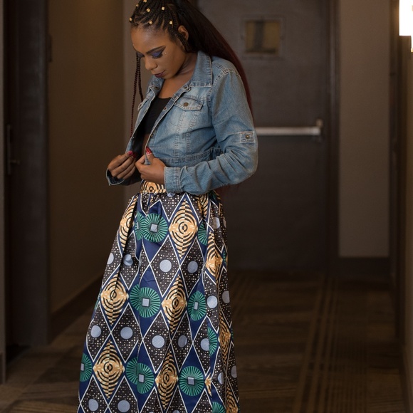 CHIC CIRCLE AFRICAN PRINT MAXI SKIRT - Picture 2 of 2